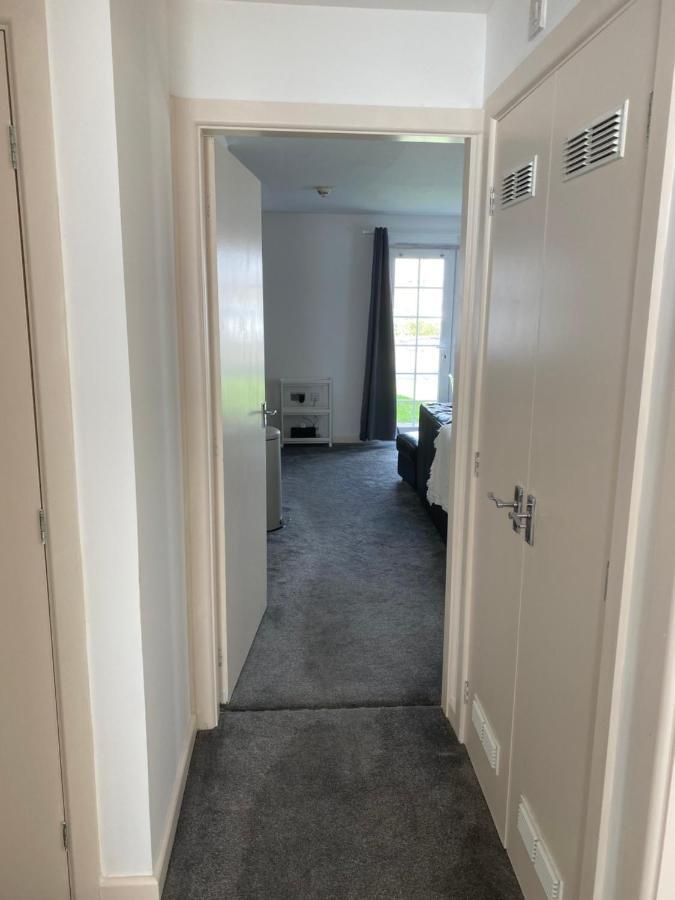 Marine Viewing 2 Bedrooms Flat Manchester Exterior foto